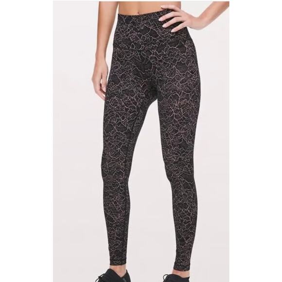 Lululemon Full Length Lacescape Spanish Rose Align Leggings in Size 6 - Picture 2 of 12